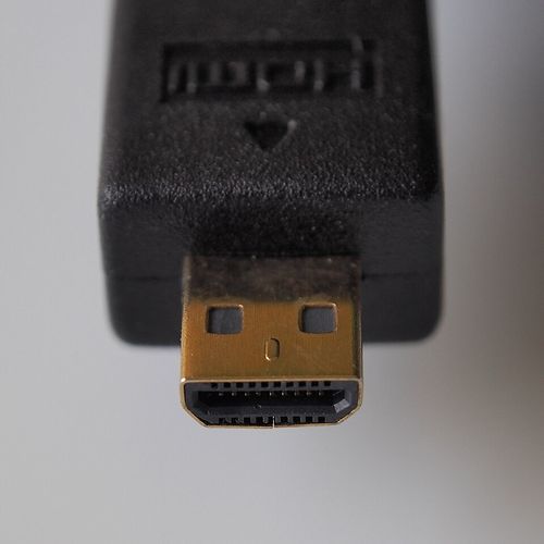 A micro HDMI cable end, side view